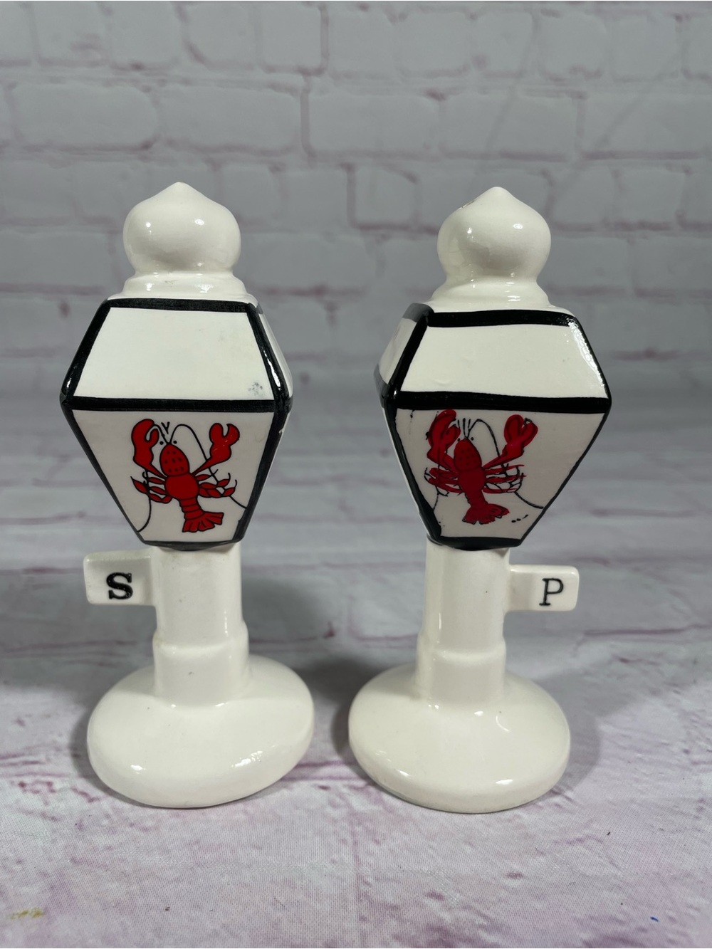 Vintage Nanco Lobster Ceramic Street Light Lantern Salt and Pepper Shaker Pair
